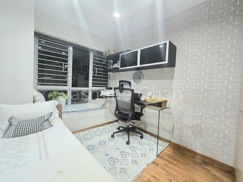 5 Room (5A) HDB for Sale in  518D Tampines Central 7 - Image 6